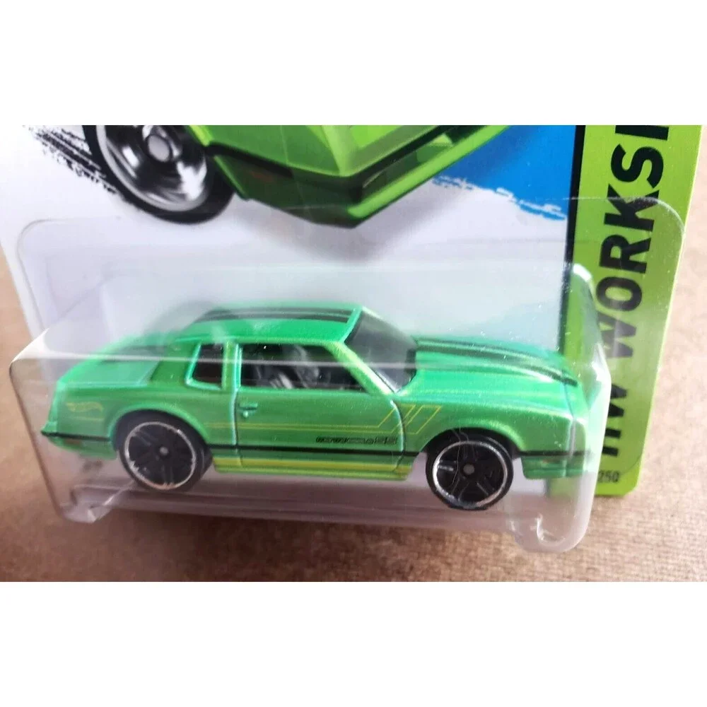 2015 Hot Wheels '86 MONTE CARLO Green HW Workshop Muscle Mania 230/250 Black PR5
